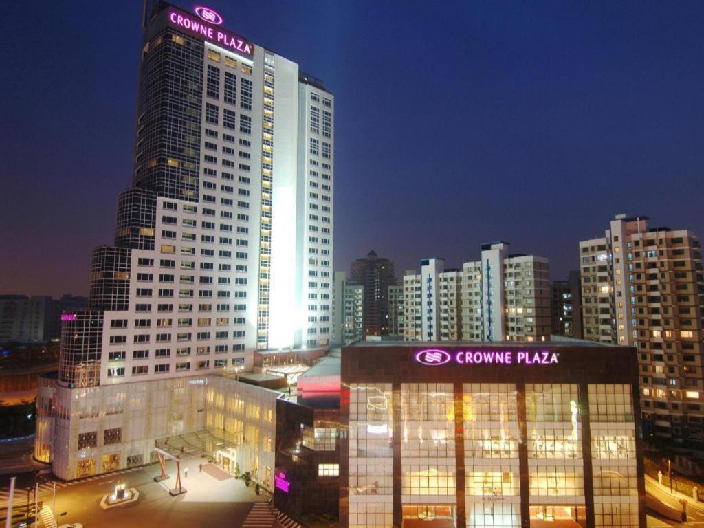 Crowne Plaza Shanghai Pudong By Ihg Luaran gambar
